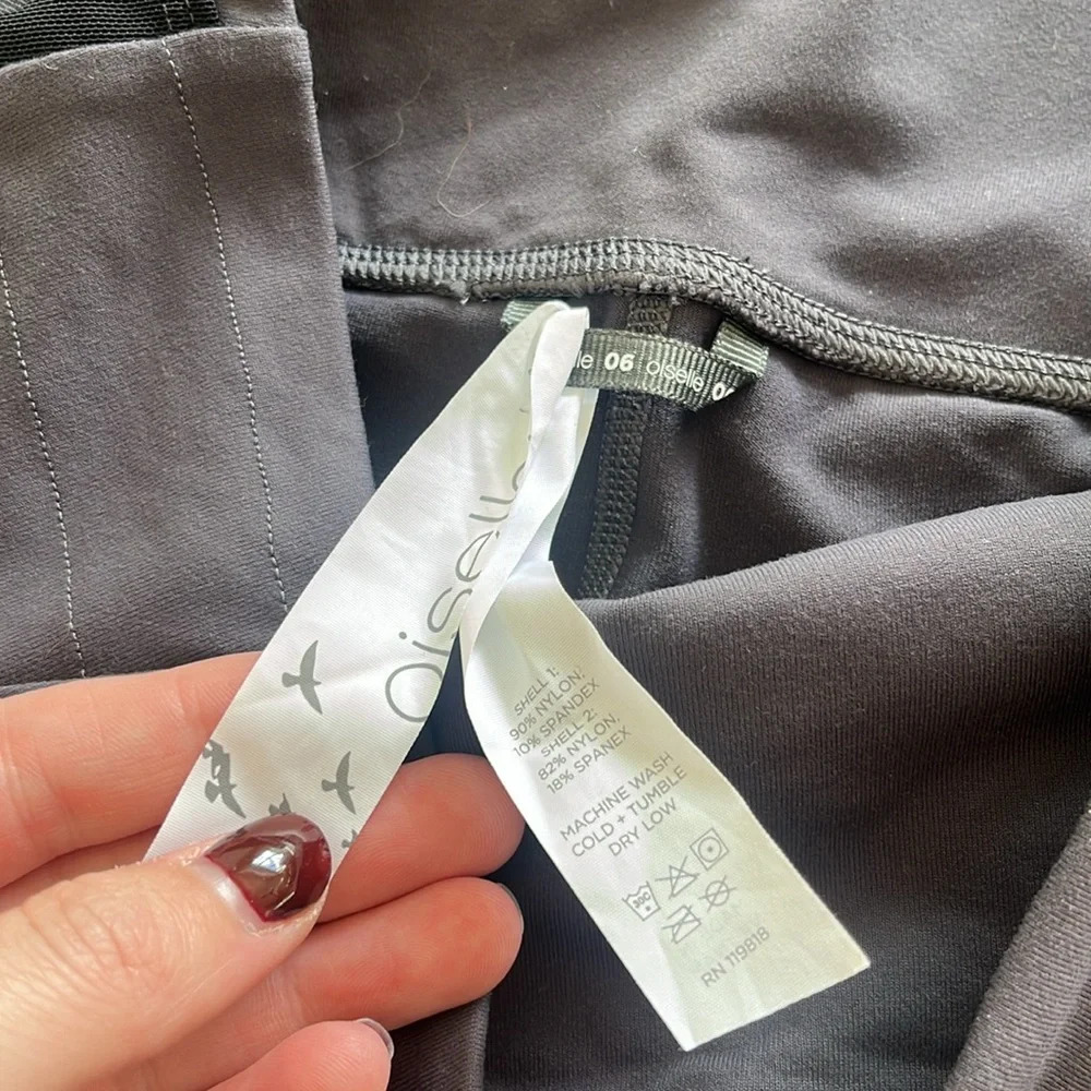 oiselle Gray Bike Shorts - Picture 4 of 7